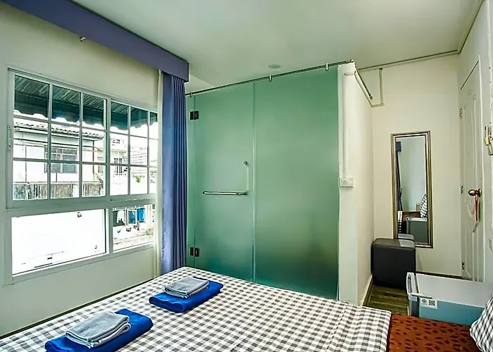 Comfy Crib Hostal