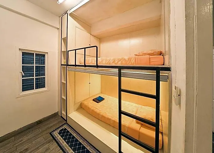 Comfy Crib * Bangkok